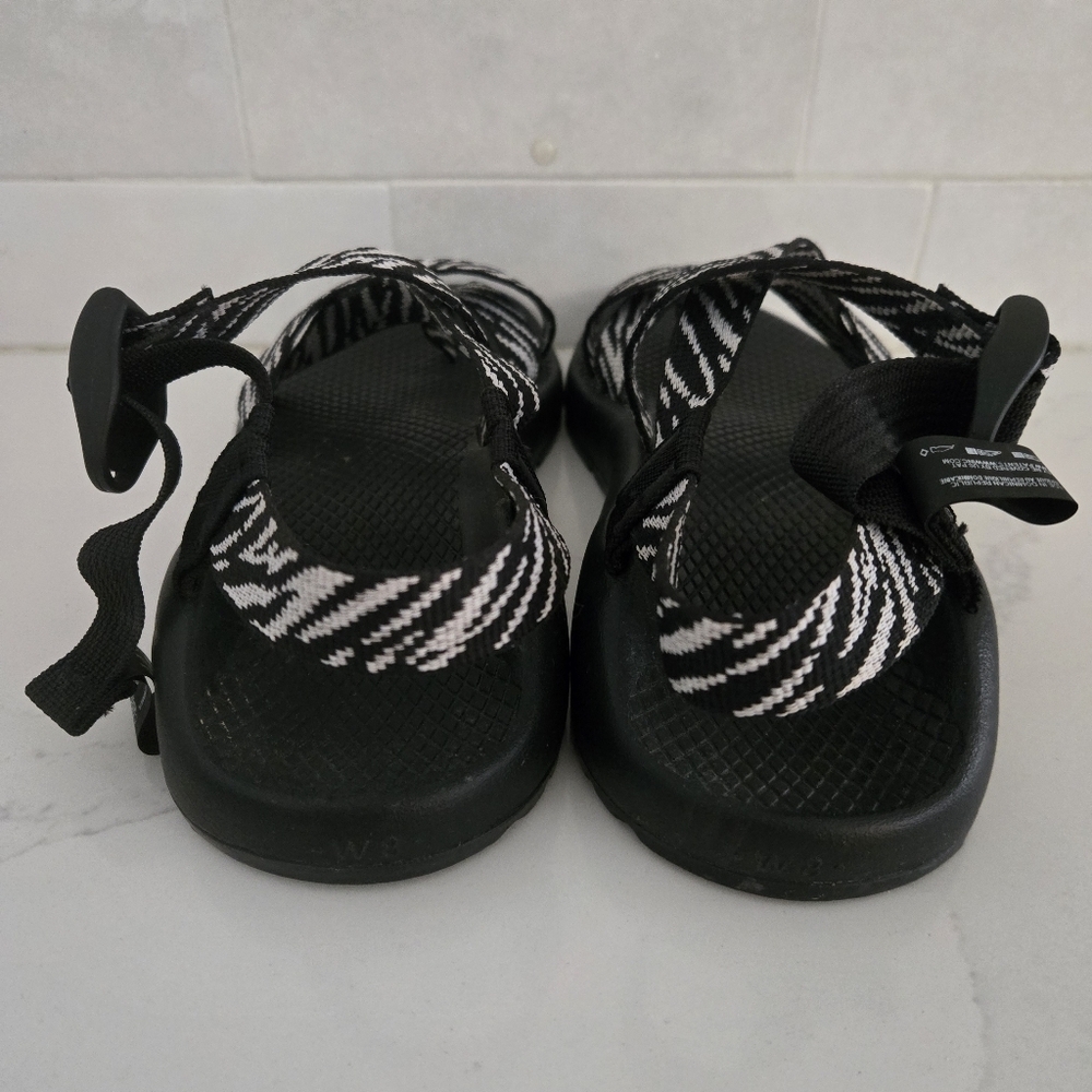 EUC Chaco Z/2 Cloud Adjustable Strap Classic Sandals Waterproof Black White Sz 8 - Picture 6 of 8